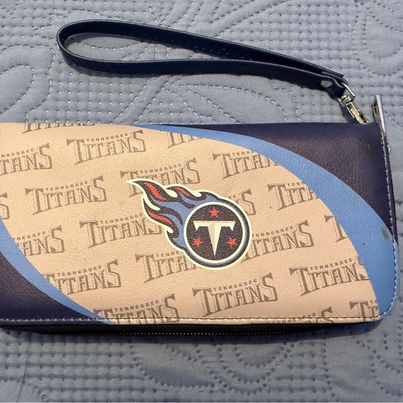 Tennessee Titans wristlet. Blue and Tan Clutch with Bold Logo and Navy Accents - Picture 3 of 7